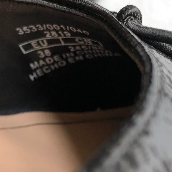 Zara Trafuluc Black Embossed Flats 38 - Picture 6 of 8